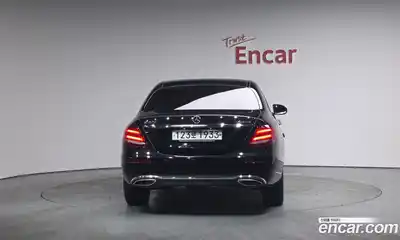 Mercedes-Benz E-Class 2020 2.0 Автомат в Москве № 195103, миниатюра 3