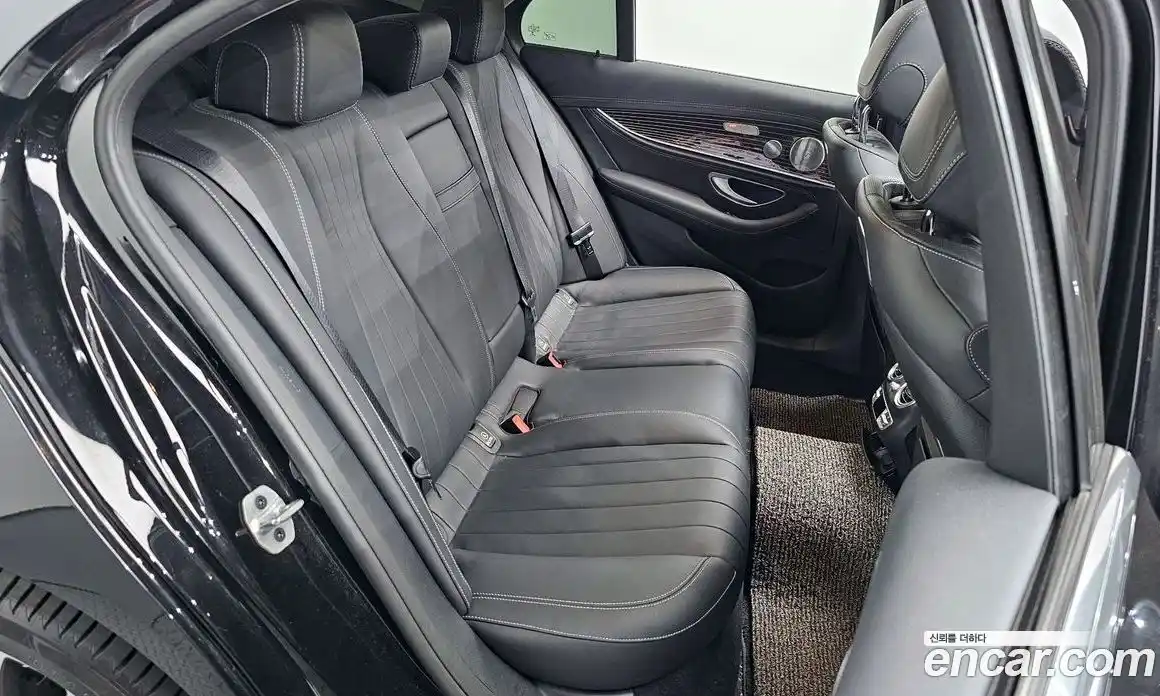 Mercedes-Benz E-Class 2020 3.0 Автомат в Москве № 195501, фото 12