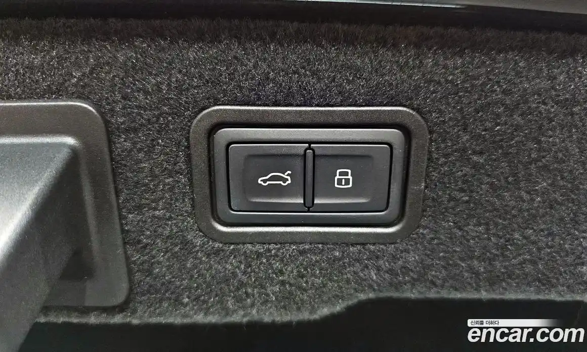 Audi A8 2023 3.0 Автомат в Москве № 196045, фото 1