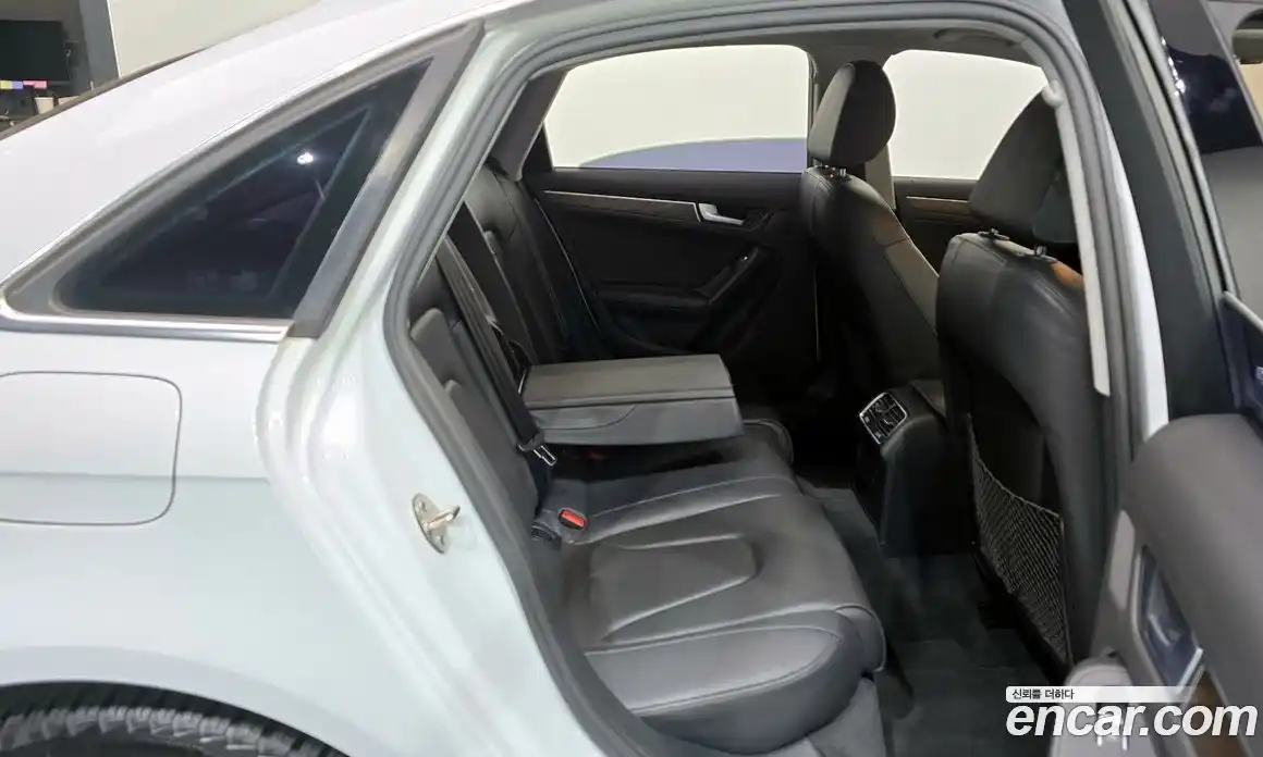 Audi A4 2015 2.0 Автомат в Москве № 196577, фото 13