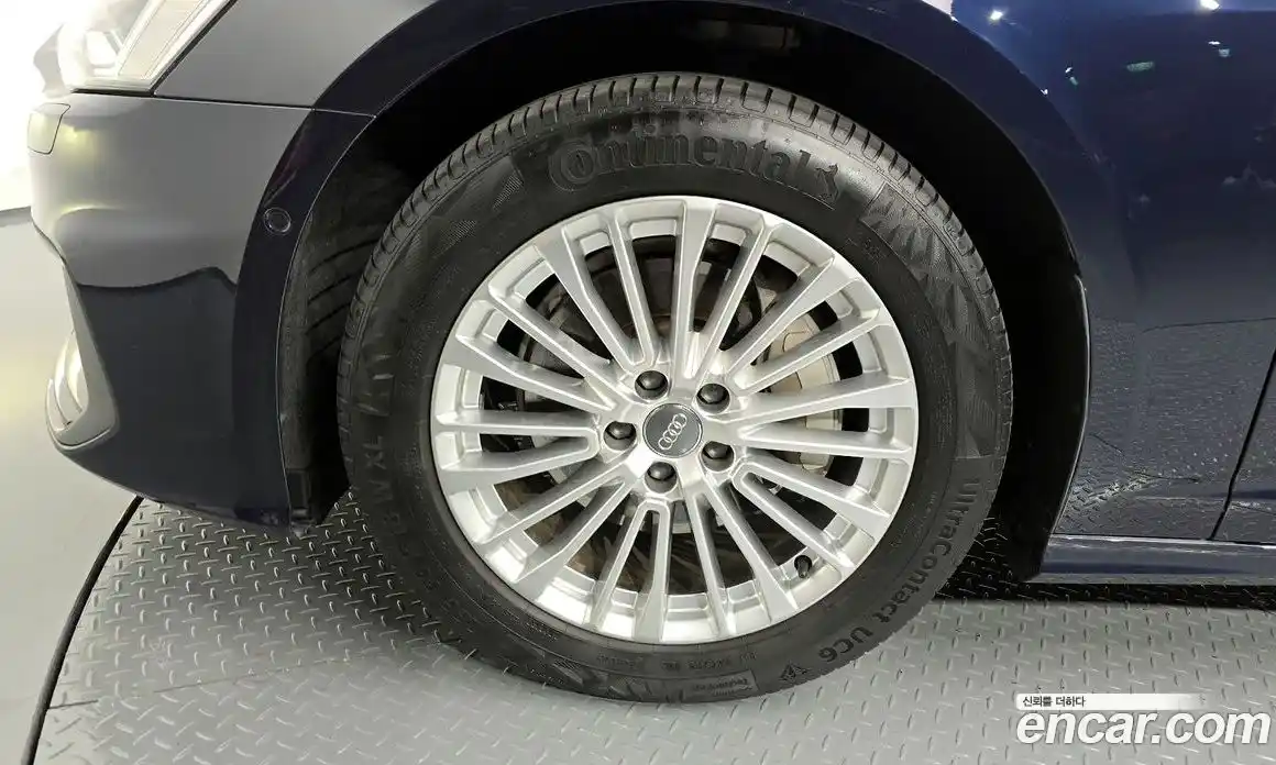 Audi A6 2020 2.0 Автомат в Москве № 196579, фото 17