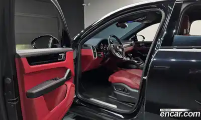 Porsche Cayenne, 2022