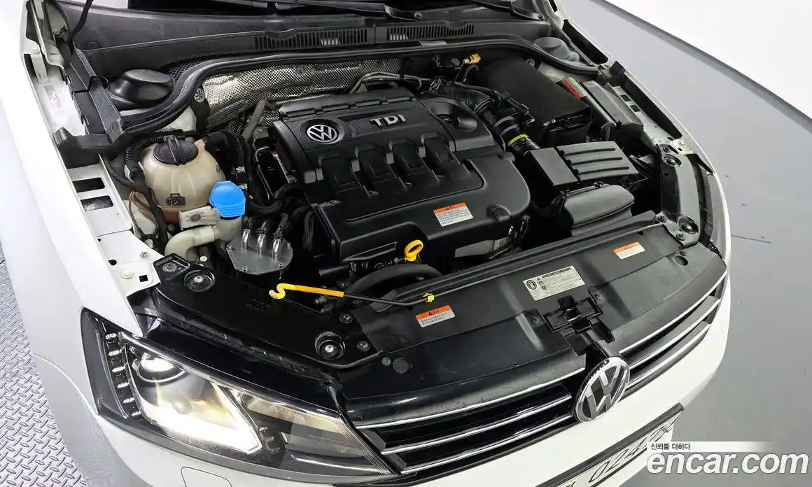 Volkswagen Jetta 2015 2.0 Автомат в Москве № 199136, фото 14