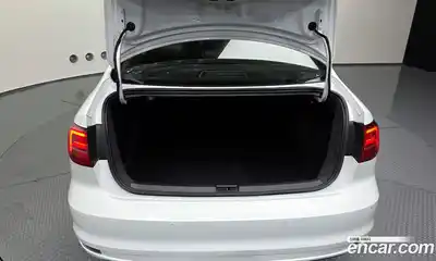 Volkswagen Jetta 2015 2.0 Автомат в Москве № 199136, миниатюра 8