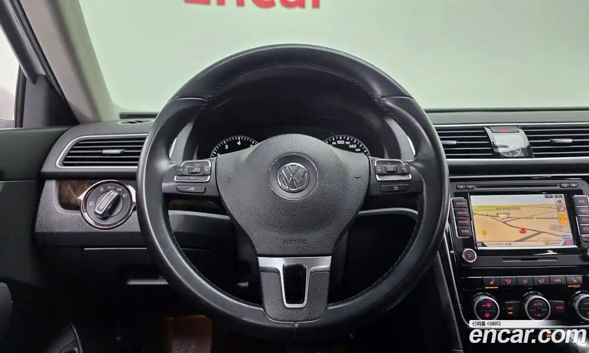 Volkswagen Passat 2014 2.5 Автомат в Москве № 199183, фото 15