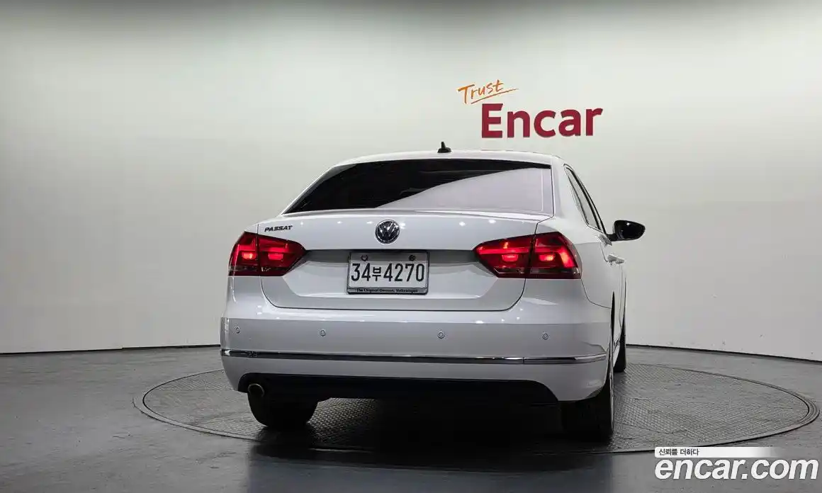 Volkswagen Passat 2014 2.5 Автомат в Москве № 199183, фото 16