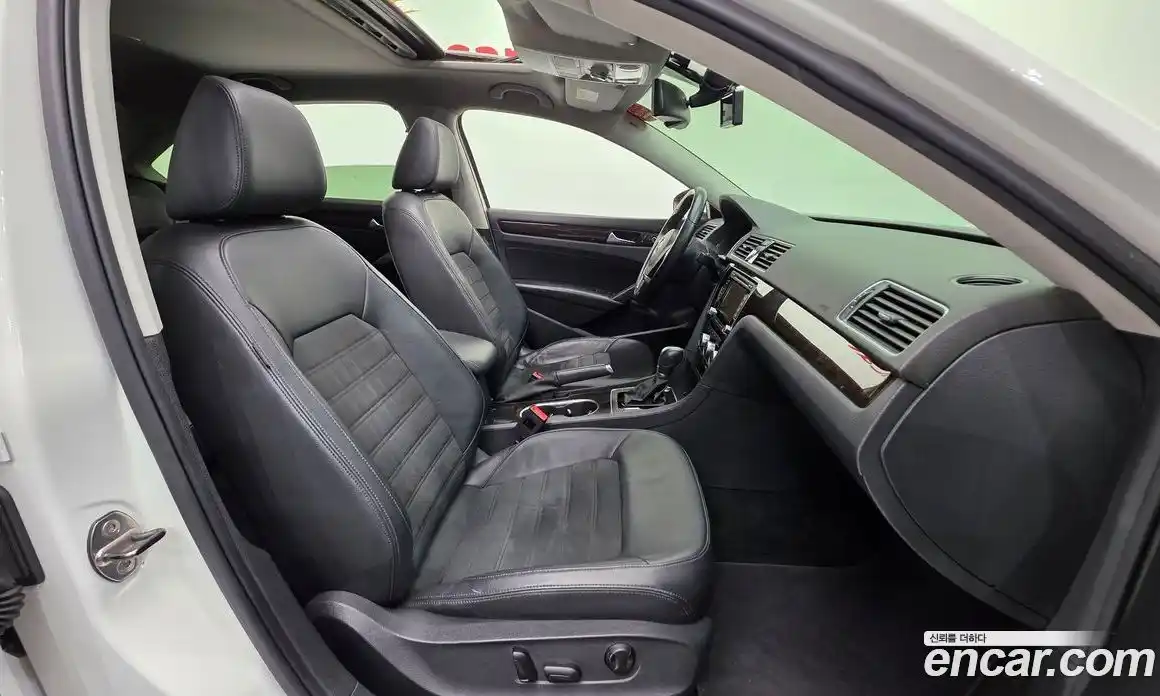 Volkswagen Passat 2014 2.5 Автомат в Москве № 199183, фото 17