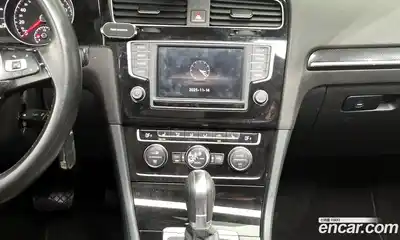 Volkswagen Golf 2016 2.0 Автомат в Москве № 199194, миниатюра 12