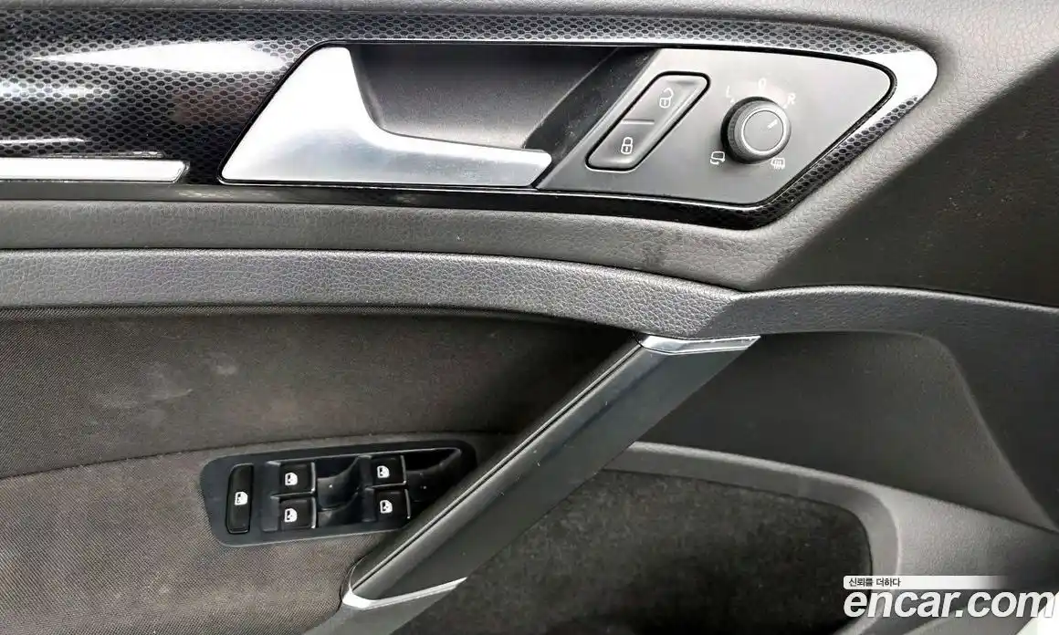 Volkswagen Golf 2016 2.0 Автомат в Москве № 199194, фото 17