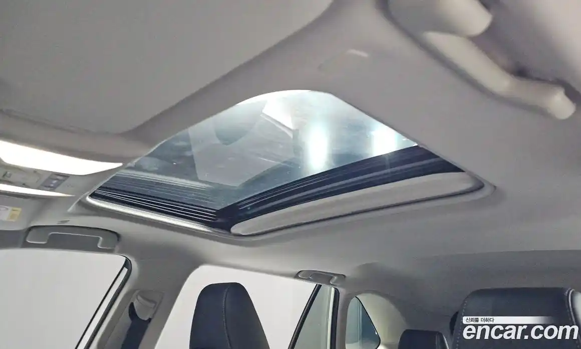 Toyota RAV4 2024 2.5 Автомат в Москве № 199570, фото 18