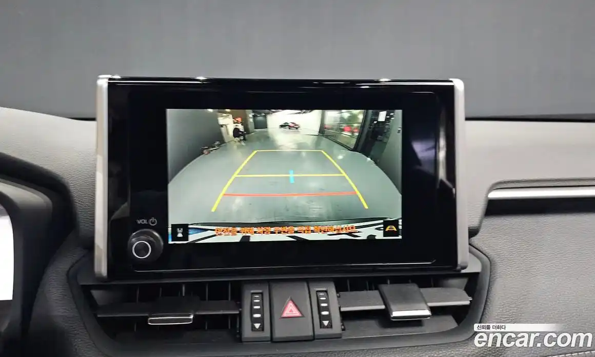 Toyota RAV4 2024 2.5 Автомат в Москве № 199570, фото 9