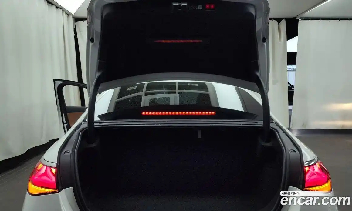 Mercedes-Benz E-Class 2025 2.0 Автомат в Москве № 200578, фото 14