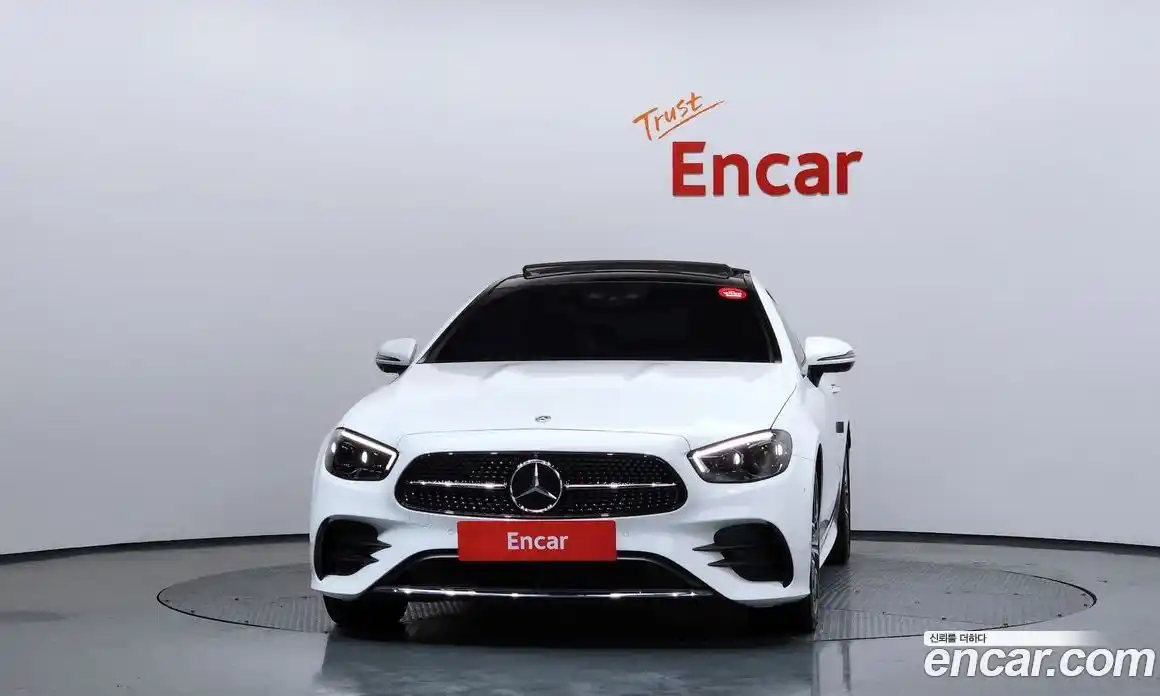 Mercedes-Benz E-Class 2023 2.0 Автомат в Москве № 205409, фото 3