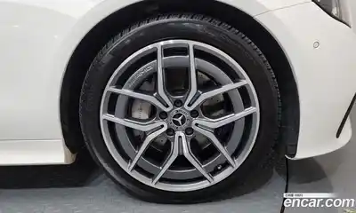 Mercedes-Benz E-Class 2023 2.0 Автомат в Москве № 205409, миниатюра 5