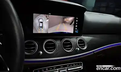 Mercedes-Benz E-Class, 2023