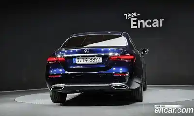 Mercedes-Benz E-Class 2023 2.0 Автомат в Москве № 206562, миниатюра 11
