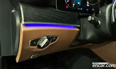 Mercedes-Benz E-Class 2023 2.0 Автомат в Москве № 206562, миниатюра 12