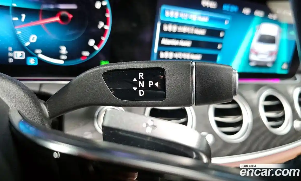 Mercedes-Benz E-Class 2023 2.0 Автомат в Москве № 206562, фото 16