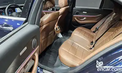 Mercedes-Benz E-Class 2023 2.0 Автомат в Москве № 206562, миниатюра 2