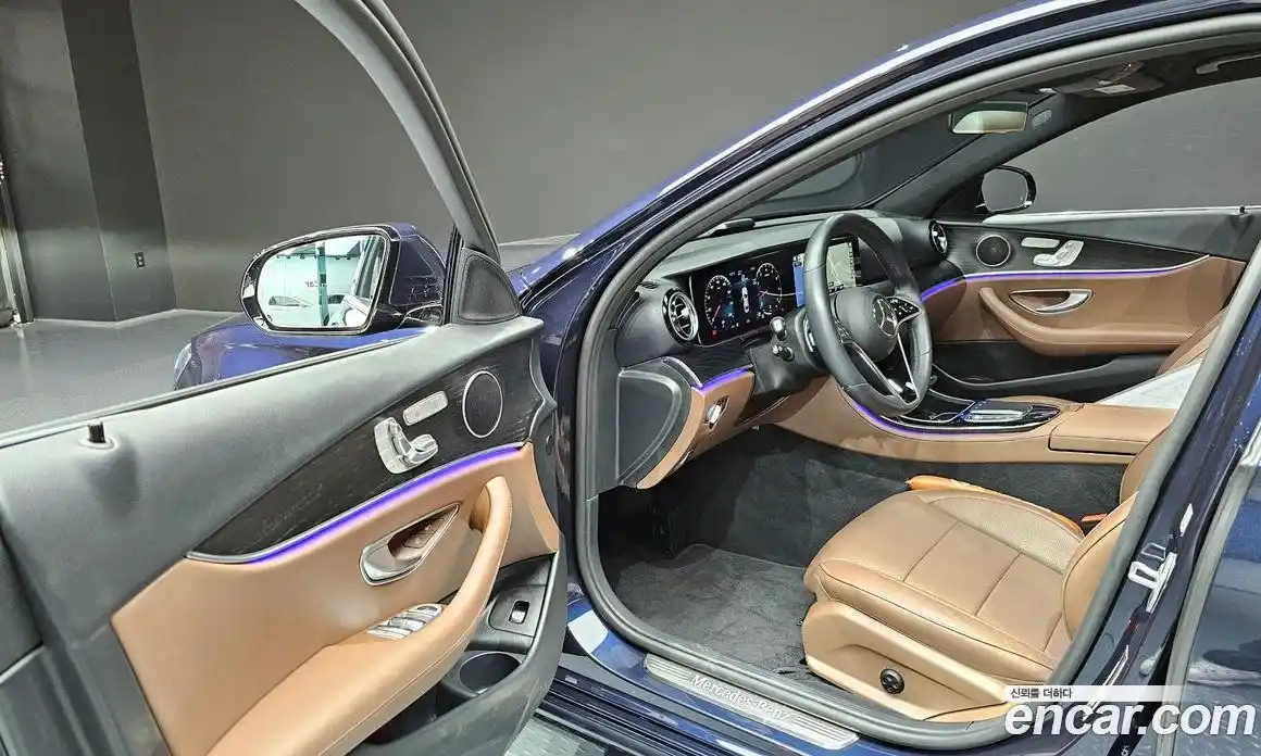 Mercedes-Benz E-Class 2023 2.0 Автомат в Москве № 206562, фото 4