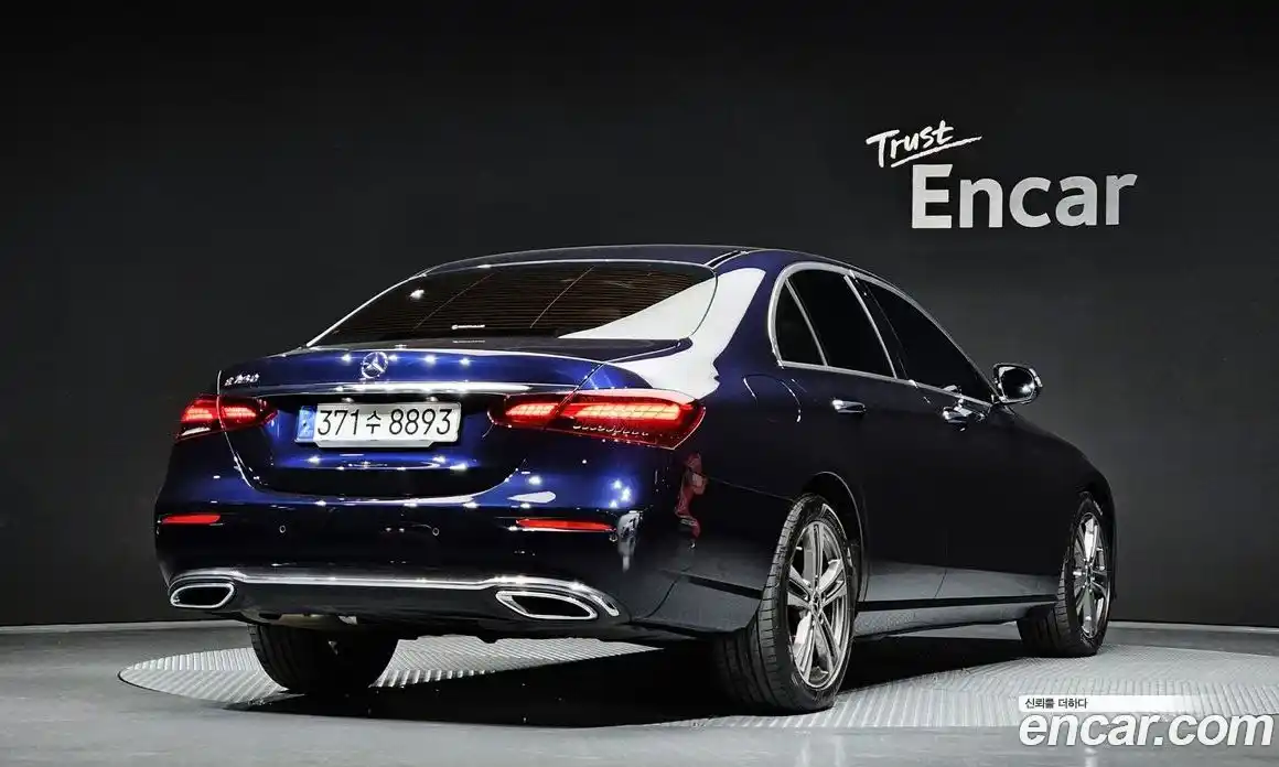 Mercedes-Benz E-Class 2023 2.0 Автомат в Москве № 206562, фото 6