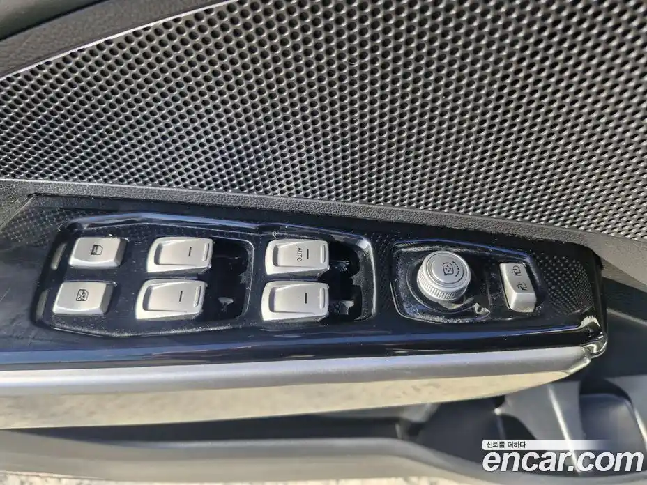 SsangYong TIBOLI 2016 1.6 Автомат в Москве № 208560, фото 17