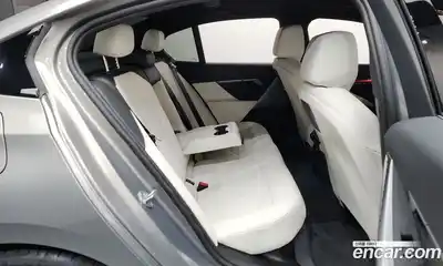 BMW 5-Series 2025 2.0 Автомат в Москве № 211065, миниатюра 12