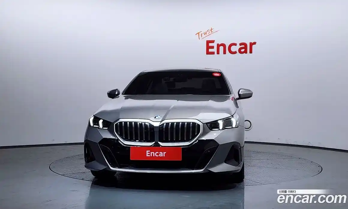 BMW 5-Series 2025 2.0 Автомат в Москве № 211065, фото 3