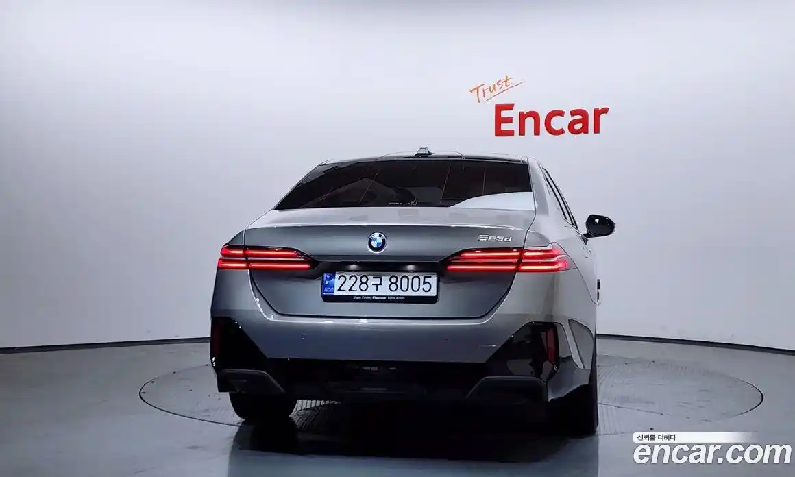 BMW 5-Series 2025 2.0 Автомат в Москве № 211065, фото 4