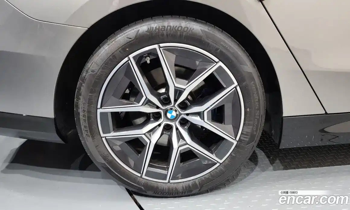 BMW 5-Series 2025 2.0 Автомат в Москве № 211065, фото 5