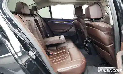 BMW 5-Series 2022 2.0 Автомат в Москве № 211349, миниатюра 2