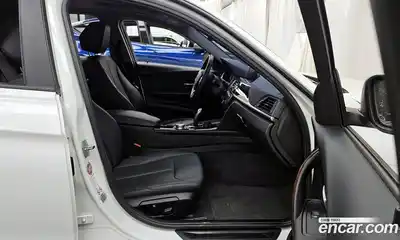 BMW 3-Series 2015 2.0 Автомат в Москве № 211690, миниатюра 11