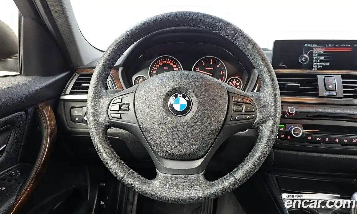 BMW 3-Series 2015 2.0 Автомат в Москве № 211690, фото 18