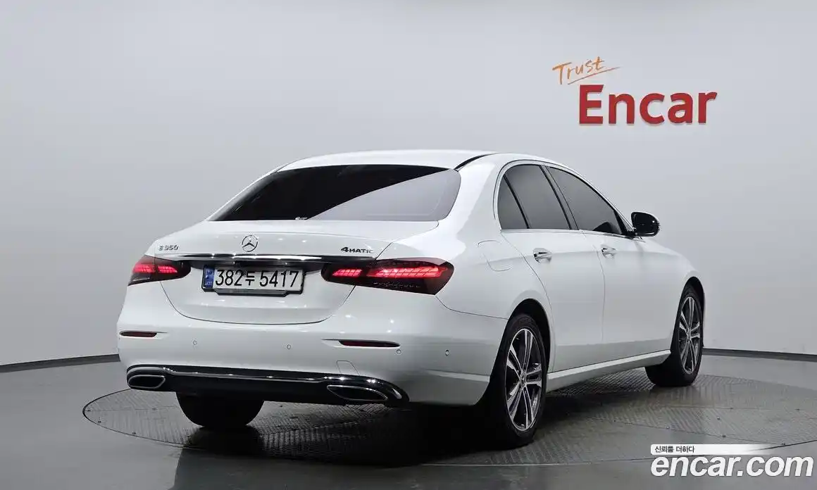 Mercedes-Benz E-Class 2021 2.0 Автомат в Москве № 212018, фото 17