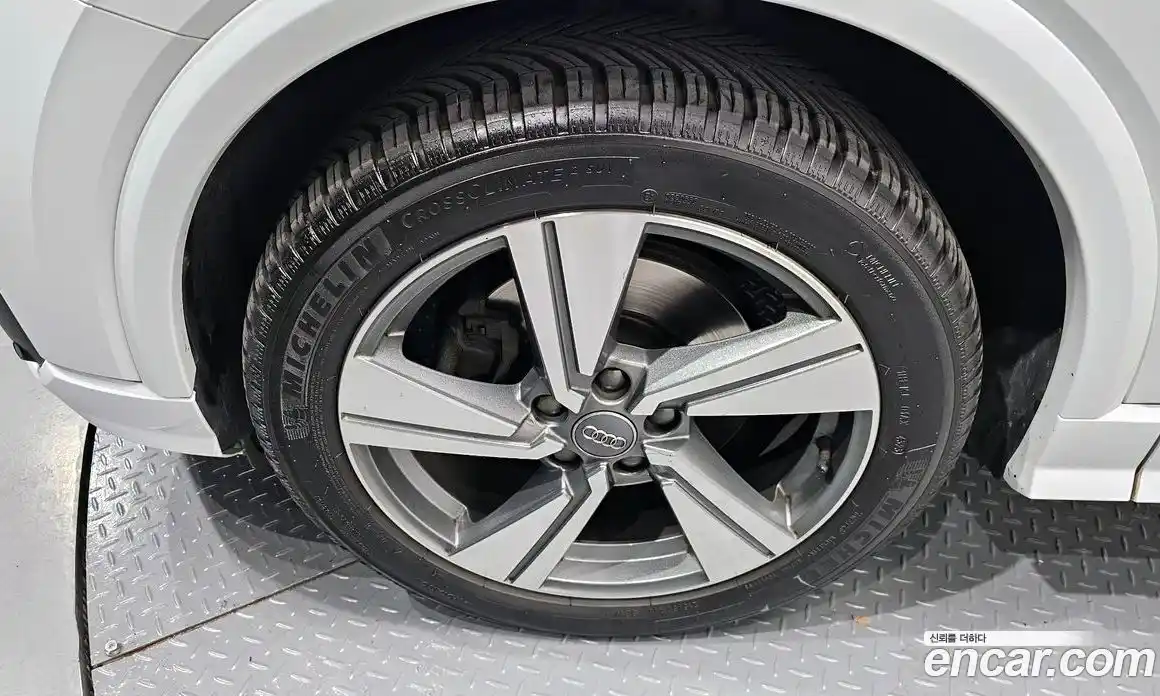 Audi Q2 2020 2.0 Автомат в Москве № 212363, фото 17