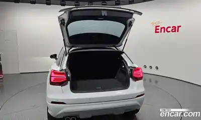 Audi Q2 2020 2.0 Автомат в Москве № 212363, миниатюра 9