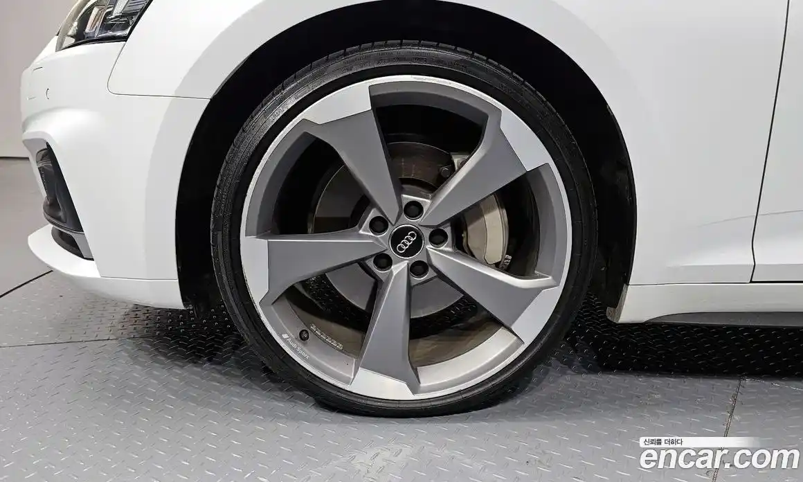 Audi A5 2019 2.0 Автомат в Москве № 212544, фото 14