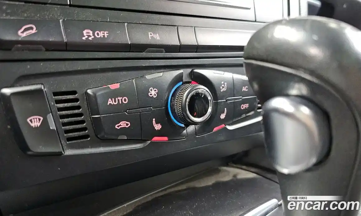 Audi Q5 2012 2.0 Автомат в Москве № 212686, фото 17