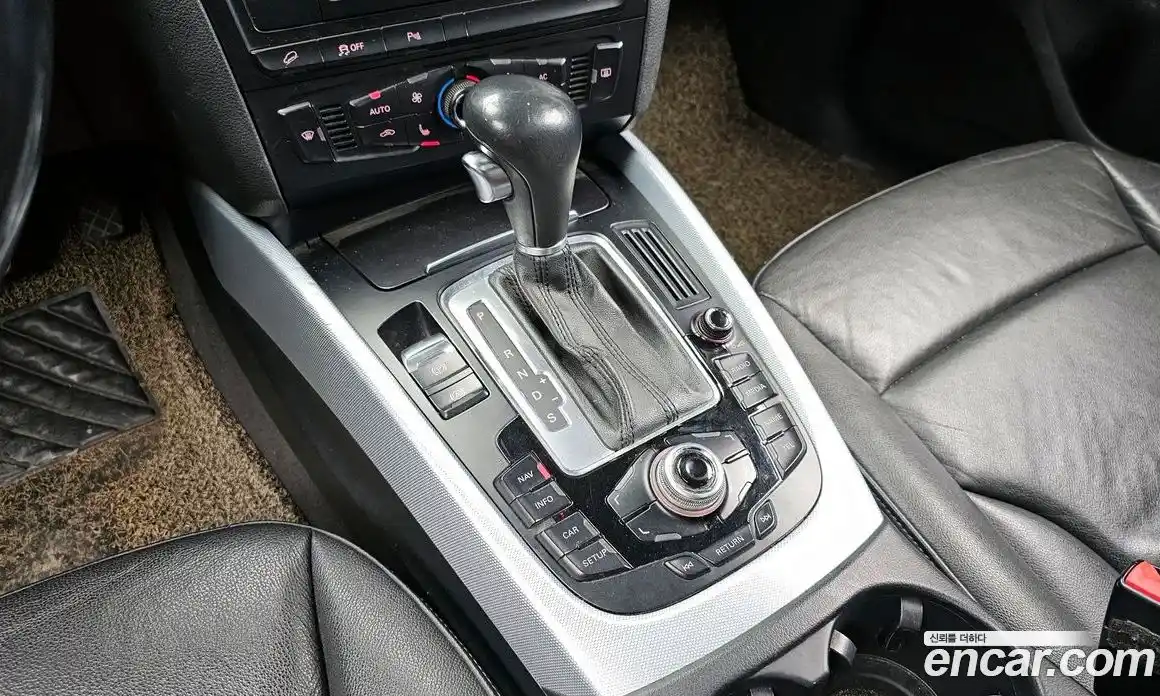 Audi Q5 2012 2.0 Автомат в Москве № 212686, фото 19