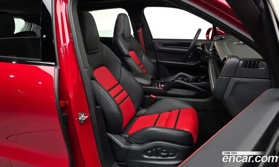 Porsche Cayenne 2025 4.0 Автомат в Москве № 213061, фото 13