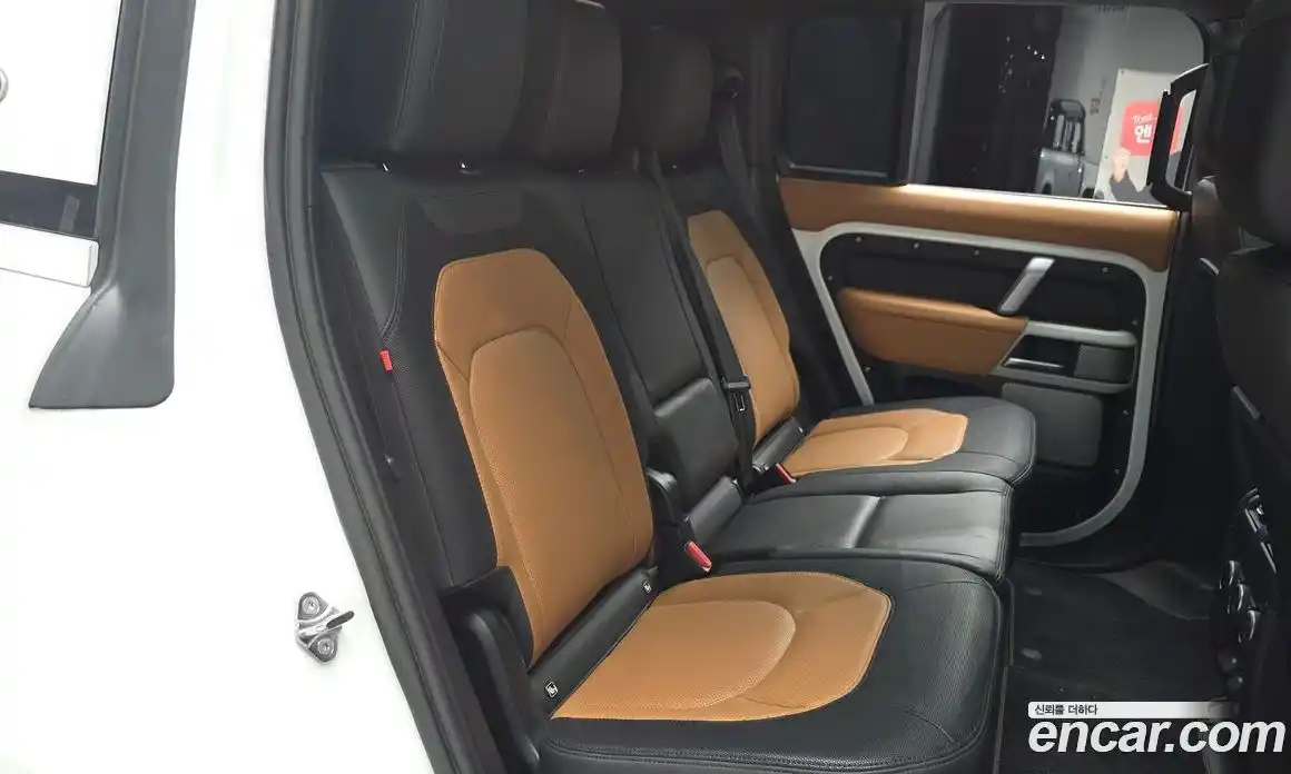 Land Rover Defender 2023 3.0 Автомат в Москве № 213393, фото 19