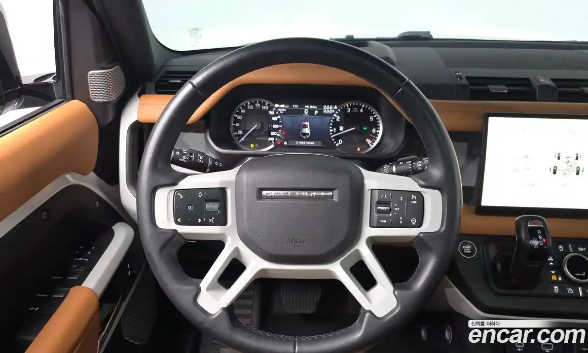 Land Rover Defender 2023 3.0 Автомат в Москве № 213393, фото 10