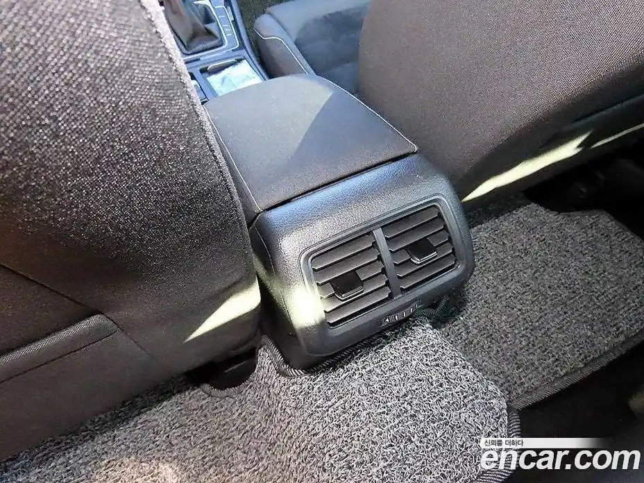 Volkswagen Golf 2015 1.6 Автомат в Москве № 215332, фото 17