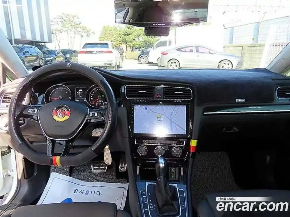 Volkswagen Golf 2015 1.6 Автомат в Москве № 215332, фото 7