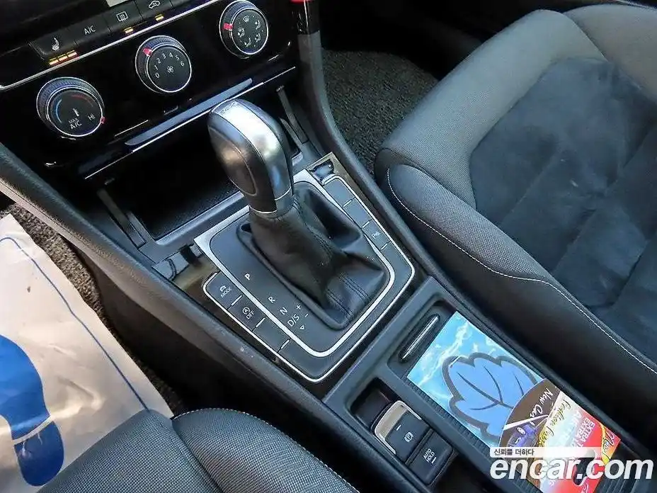 Volkswagen Golf 2015 1.6 Автомат в Москве № 215332, фото 10