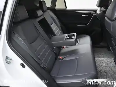 Toyota RAV4 2025 2.5 Автомат в Москве № 215612, миниатюра 12