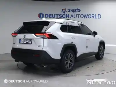Toyota RAV4 2025 2.5 Автомат в Москве № 215612, миниатюра 2