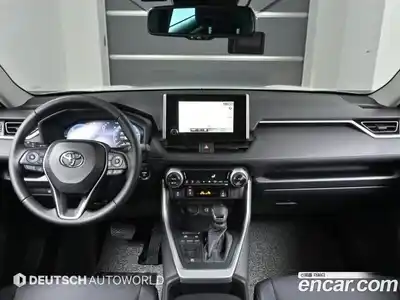 Toyota RAV4 2025 2.5 Автомат в Москве № 215612, миниатюра 5