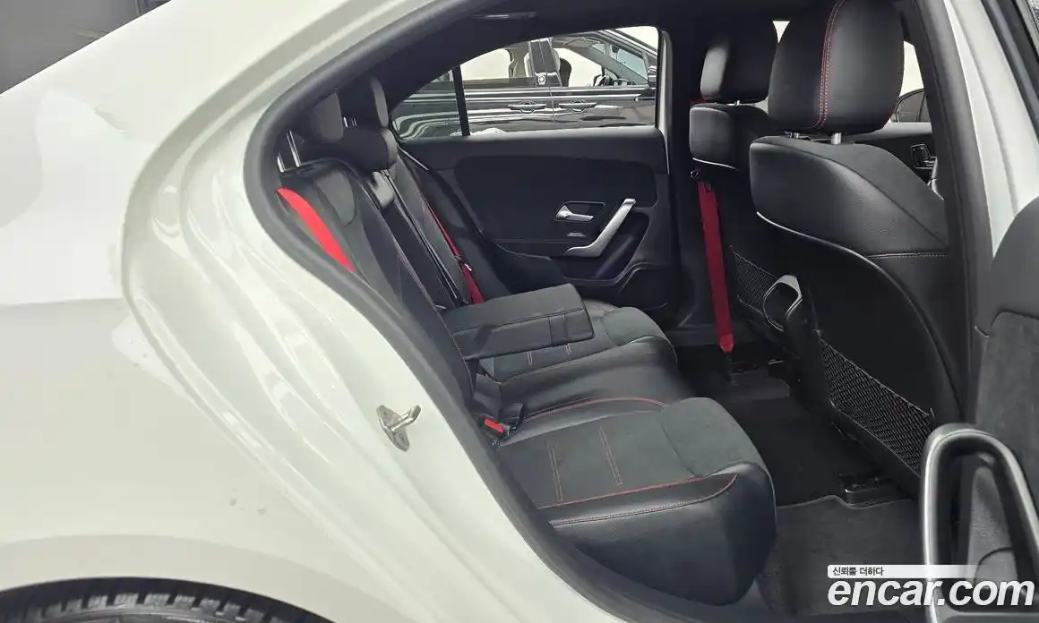 Mercedes-Benz A-Class 2023 2.0 Автомат в Москве № 218332, фото 5