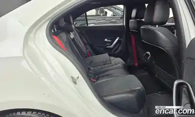 Mercedes-Benz A-Class 2023 2.0 Автомат в Москве № 218332, миниатюра 5